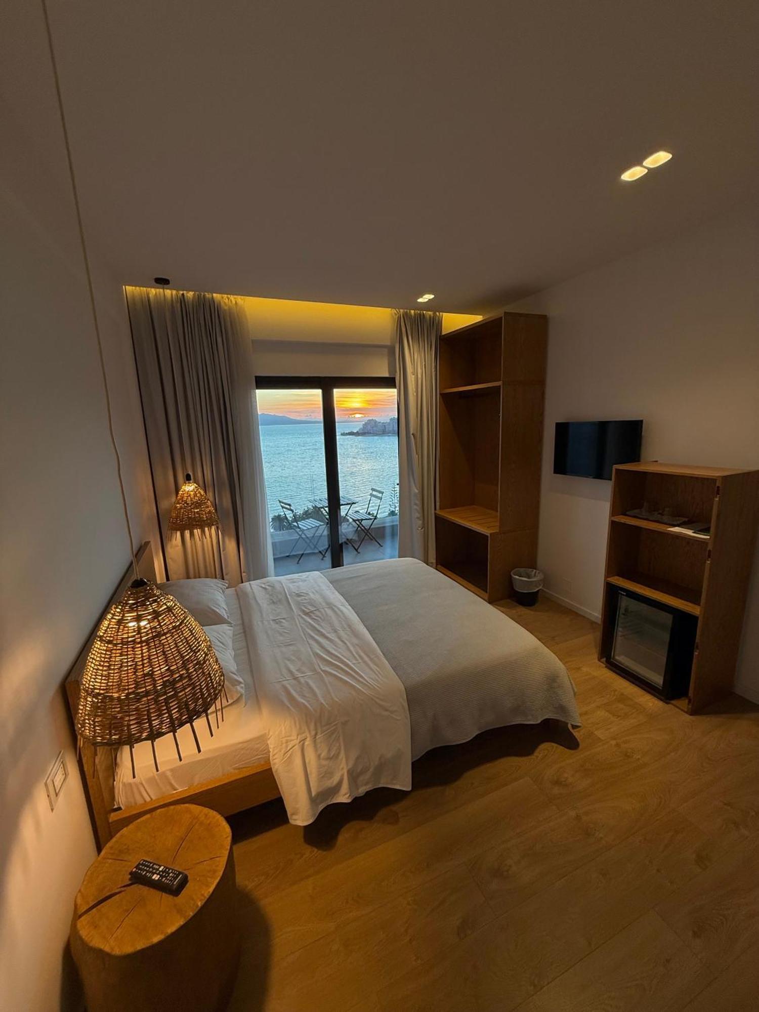 Kanes Bohemian Boutique Hotel ซารานเดอ ภายนอก รูปภาพ